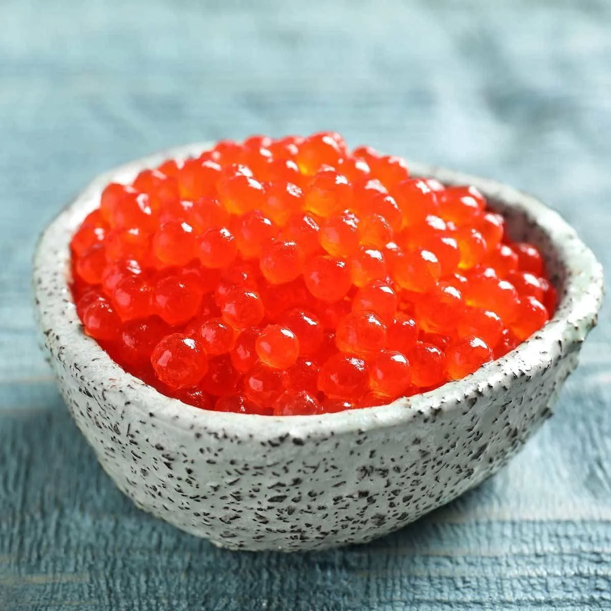 2 x Red Salmon Caviar &ndash; Alaskan Salmon Roe &ndash; Lightly Salted Caviar in Can 1 Lbs or 454 g (Coming with Caviar Spoon as Gift) Kosher certified - Product of USA