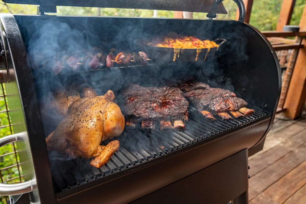Traeger Pellet Grills Pro 780 Wood Pellet Grill and Smoker - Black