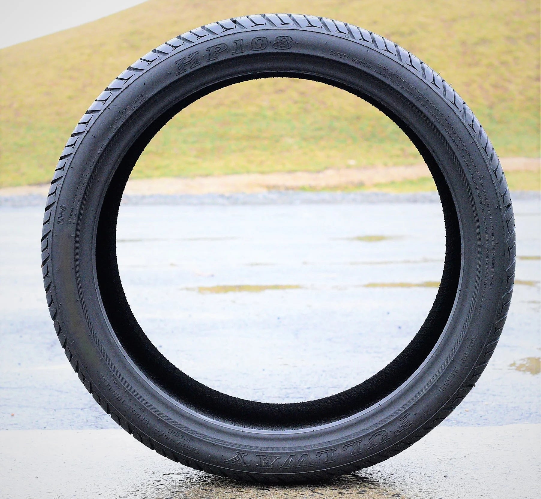 Set of 4 (FOUR) Fullway HP108 245/45R18 ZR 100W XL High Performance Tires